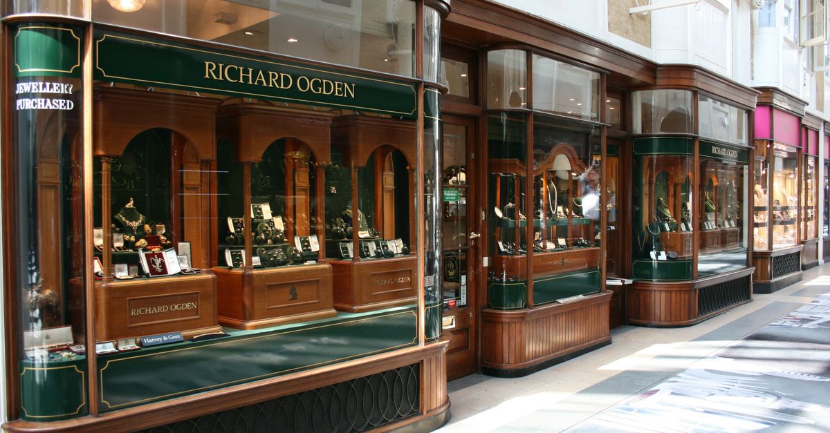 Best Practices for Returning Custom Jewellery in Brisbane