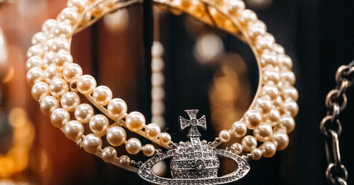 How to Safeguard Your Jewellery from Environmental Factors